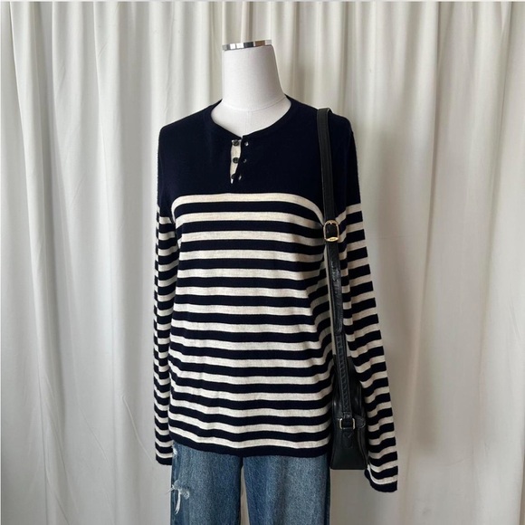 VINCE. Henley navy and cream striped sweater in a cashmere and wool blend. - Picture 4 of 8
